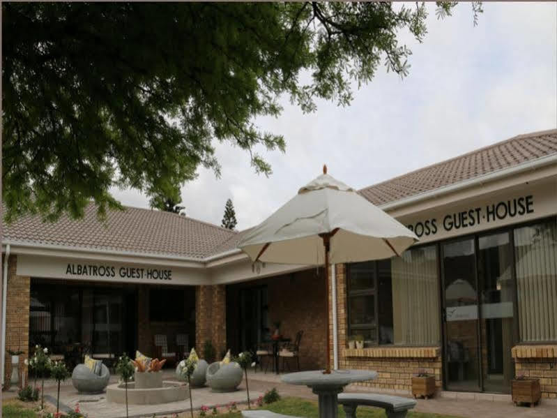 לאנגבאן Albatross Guesthouse מראה חיצוני תמונה